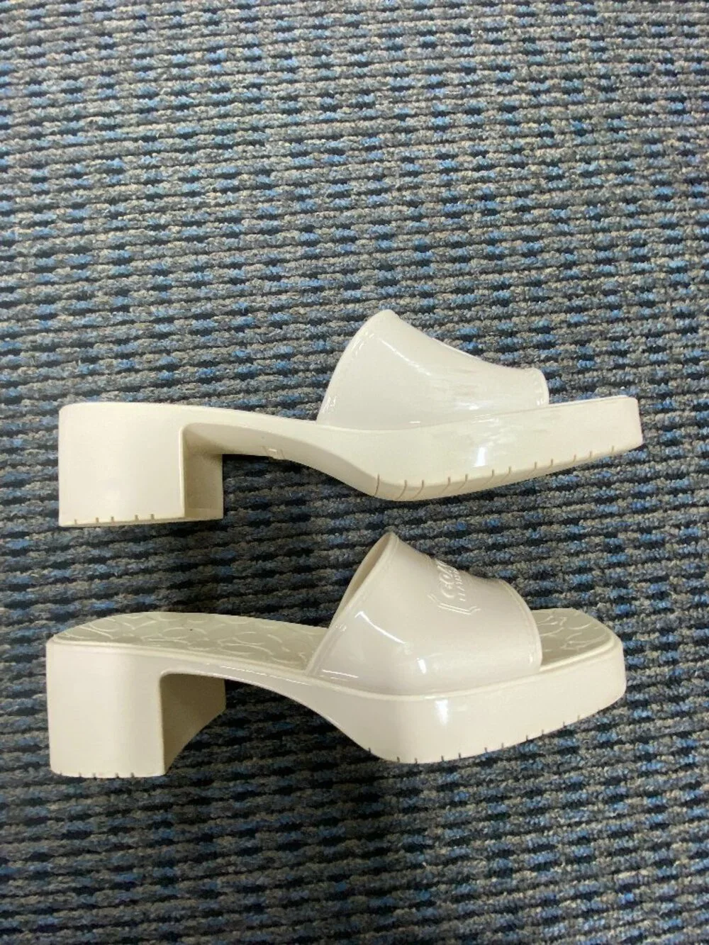 Coach Scarlett Rubber Block Heel Platform Slide Sandals Cream Women's Size 10